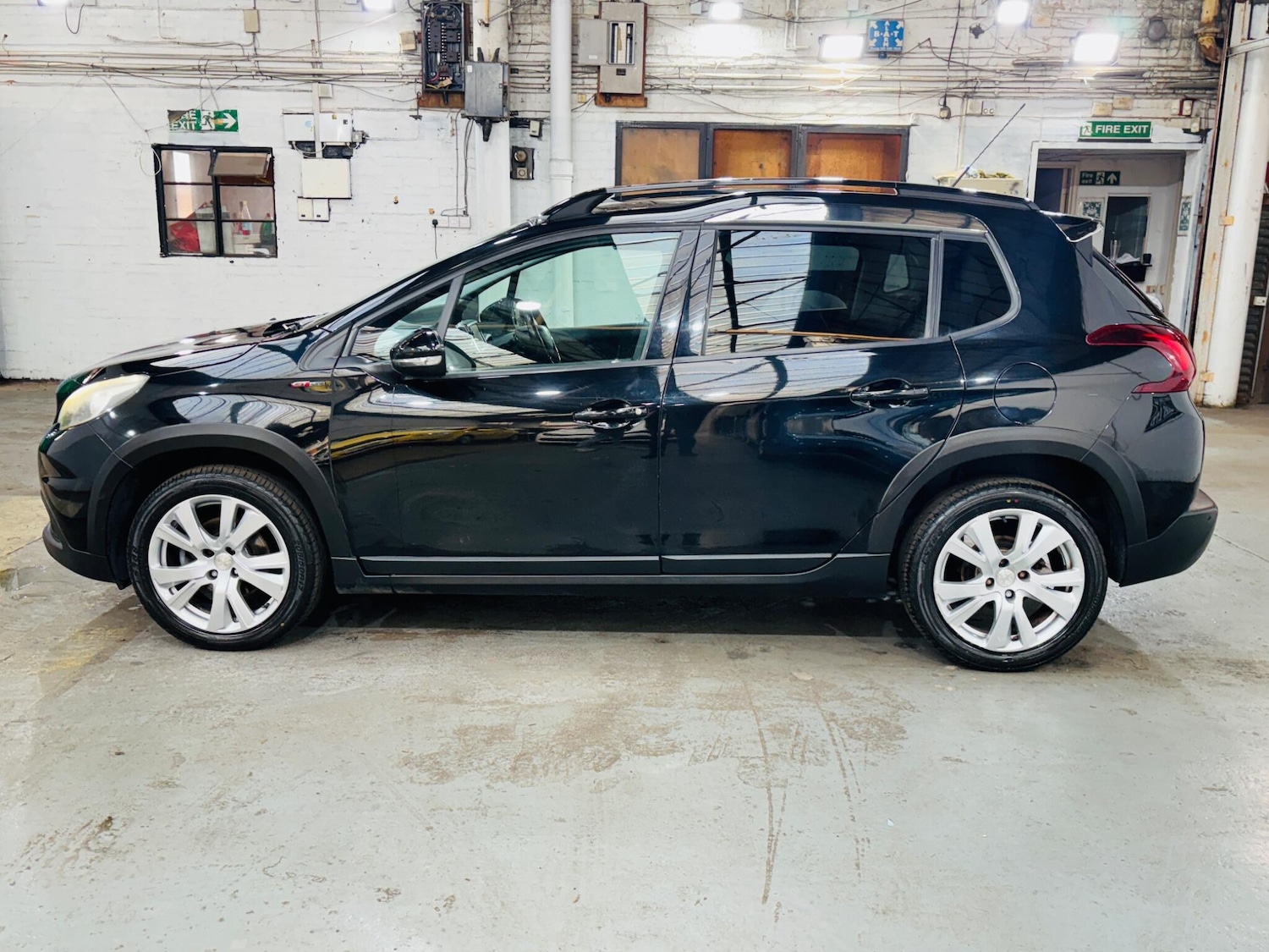 Used Peugeot 2008 2016 for sale - 77924915: Photo 9