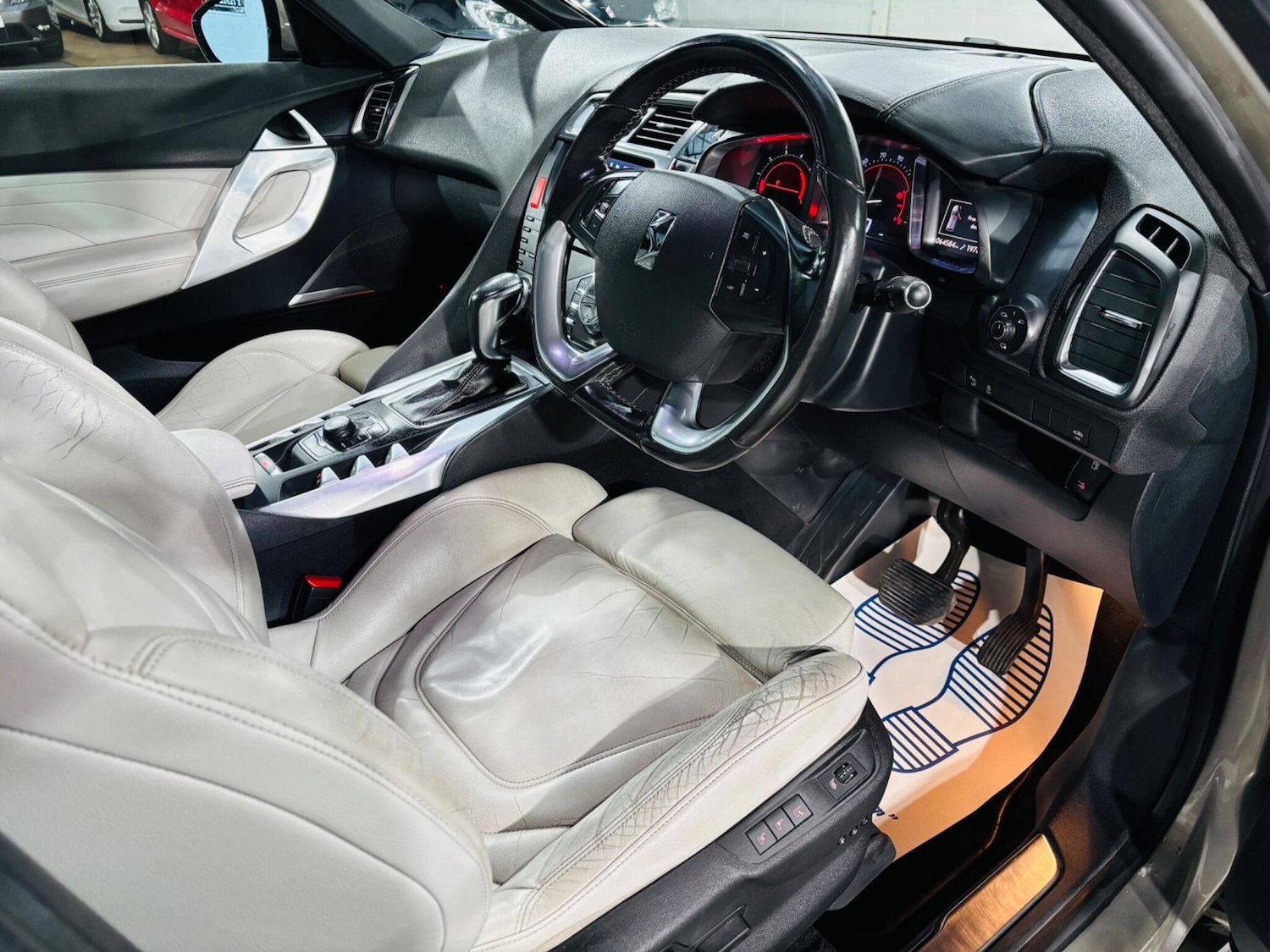 Used Citroen DS5 2013 for sale - 77190552: Photo 10