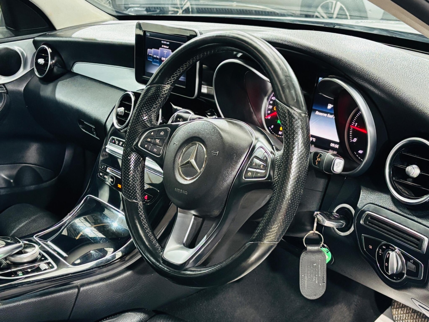 Used Mercedes-Benz C Class for sale - 77624985: Photo 11