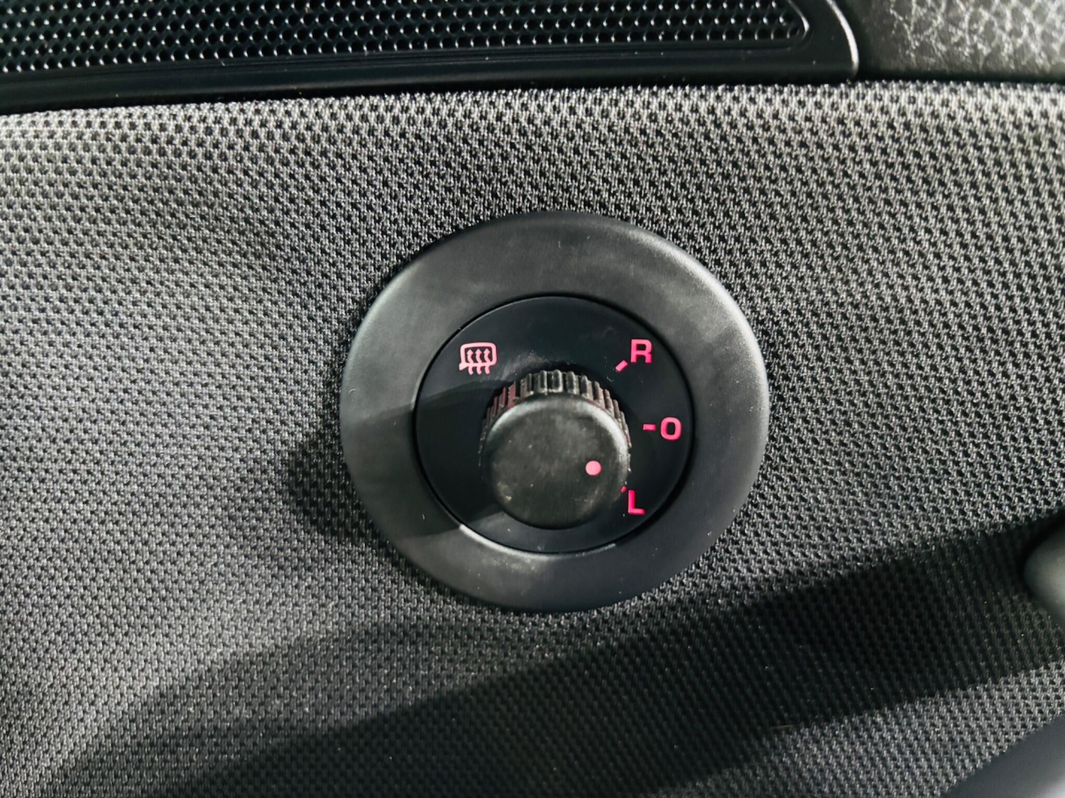 Used Volkswagen Scirocco 2010 for sale - 76887281: Photo 19