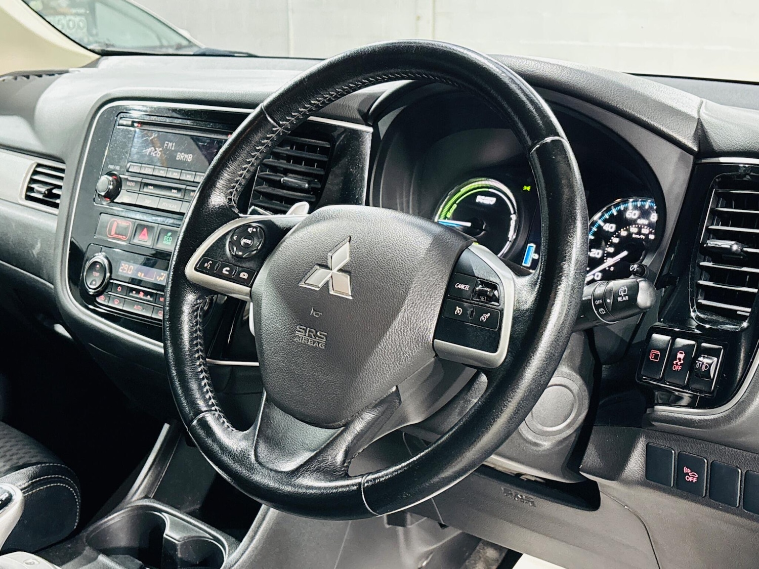 Used Mitsubishi Outlander 2014 for sale - 76995709: Photo 11