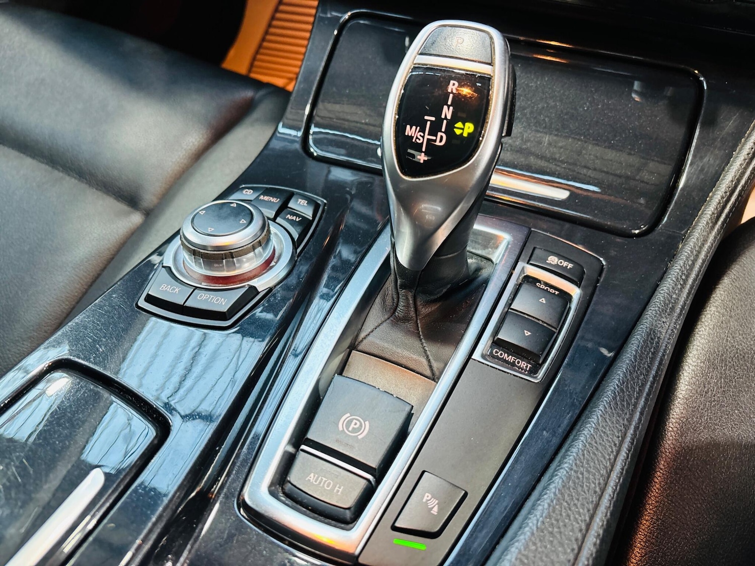 Used BMW 5 Series 2011 for sale - 76084063: Photo 32
