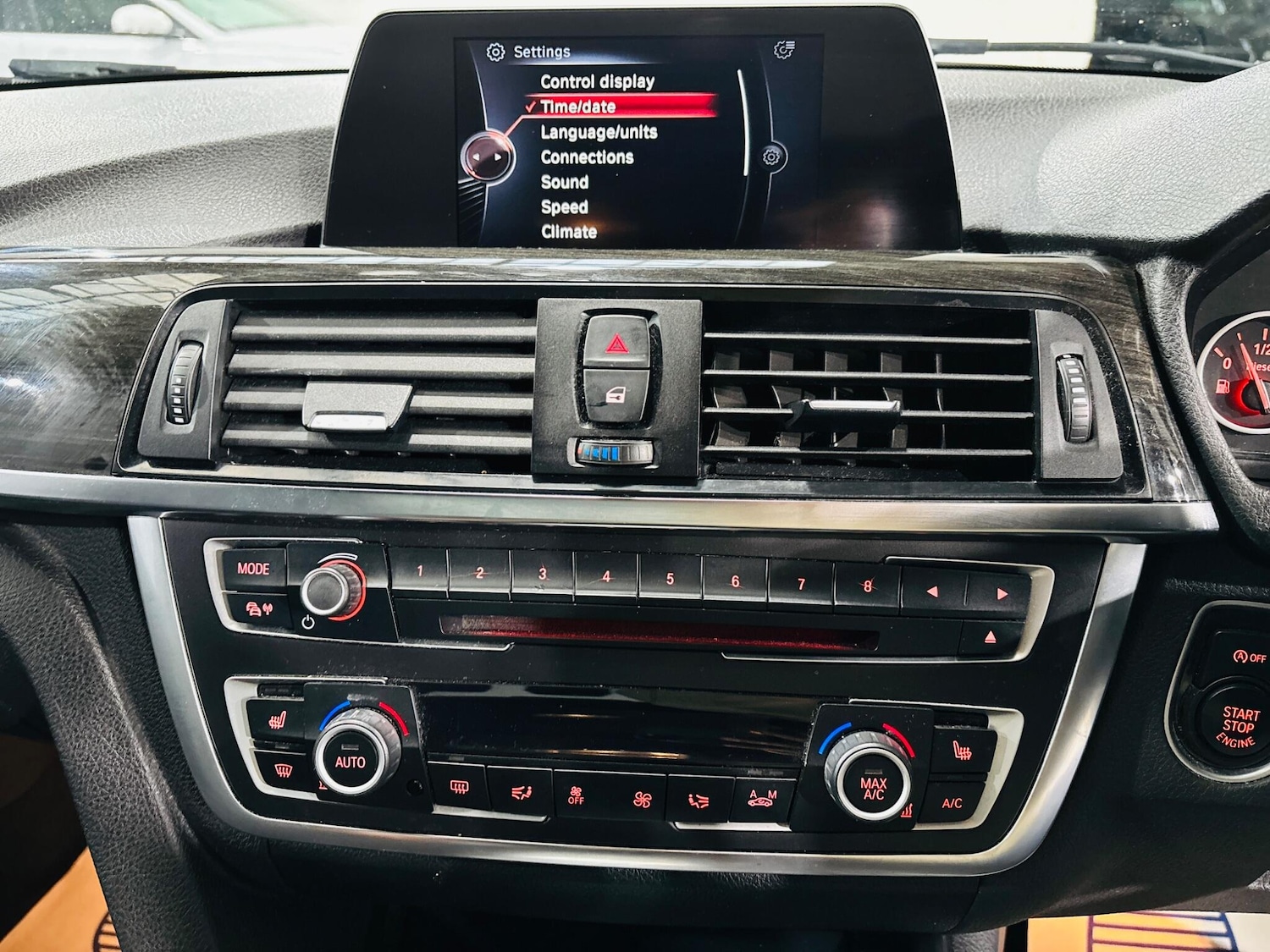 Used BMW 3 Series 2014 for sale - 76993801: Photo 32