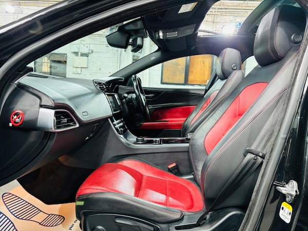 Used Jaguar XE 2016 for sale - 76226818: Photo 15