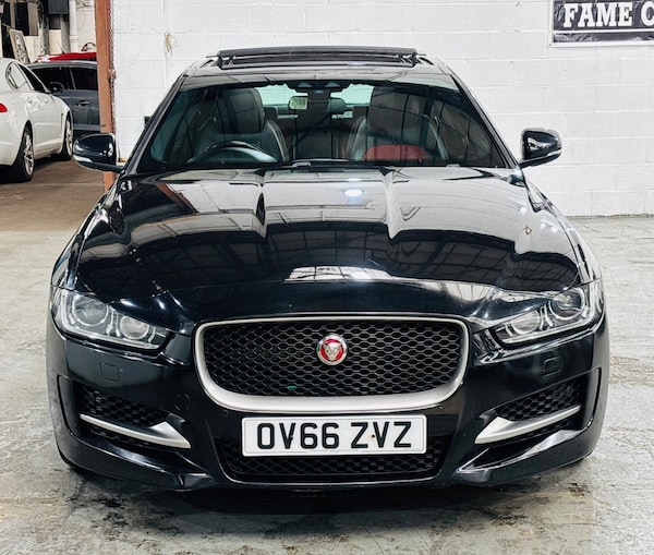 Used Jaguar XE 2016 for sale - 76226818: Photo 2