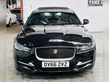 Used Jaguar XE 2016 for sale - 76226818: Photo 2