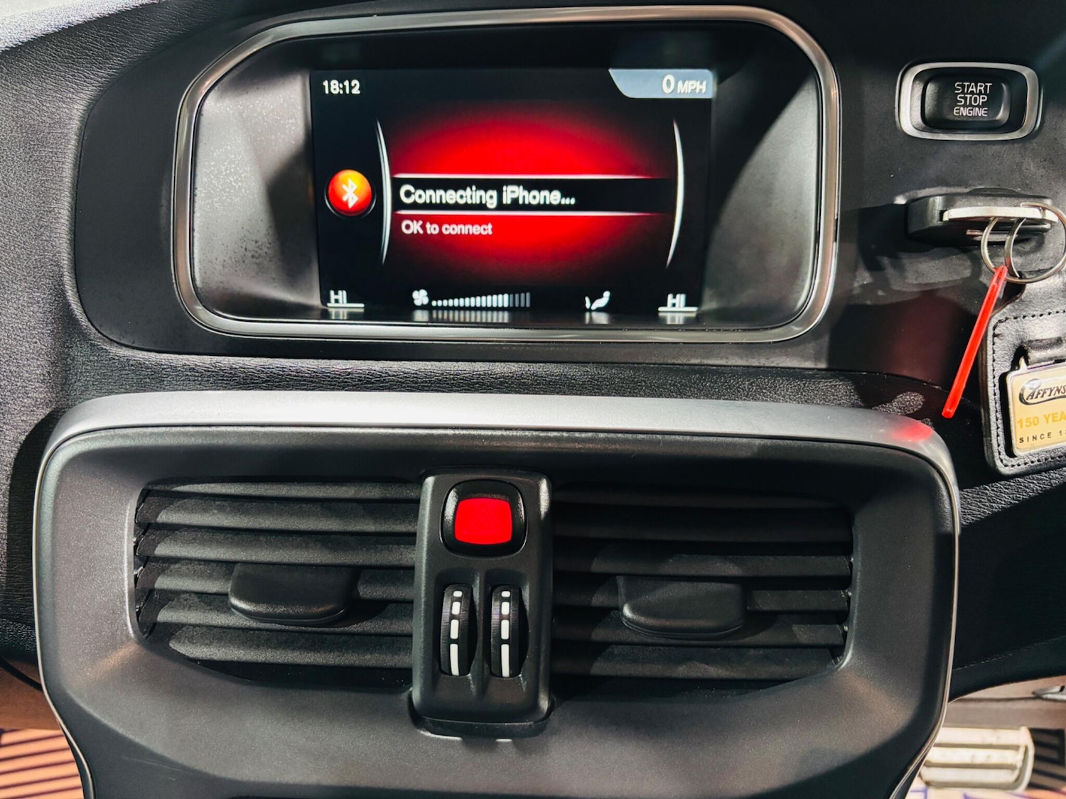 Used Volvo V40 for sale - 77659023: Photo 25