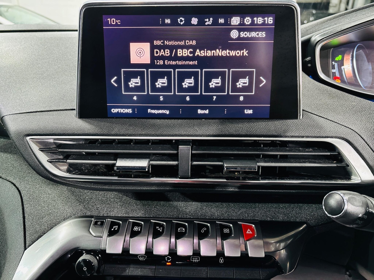 Used Peugeot 5008 2018 for sale - 76989367: Photo 22