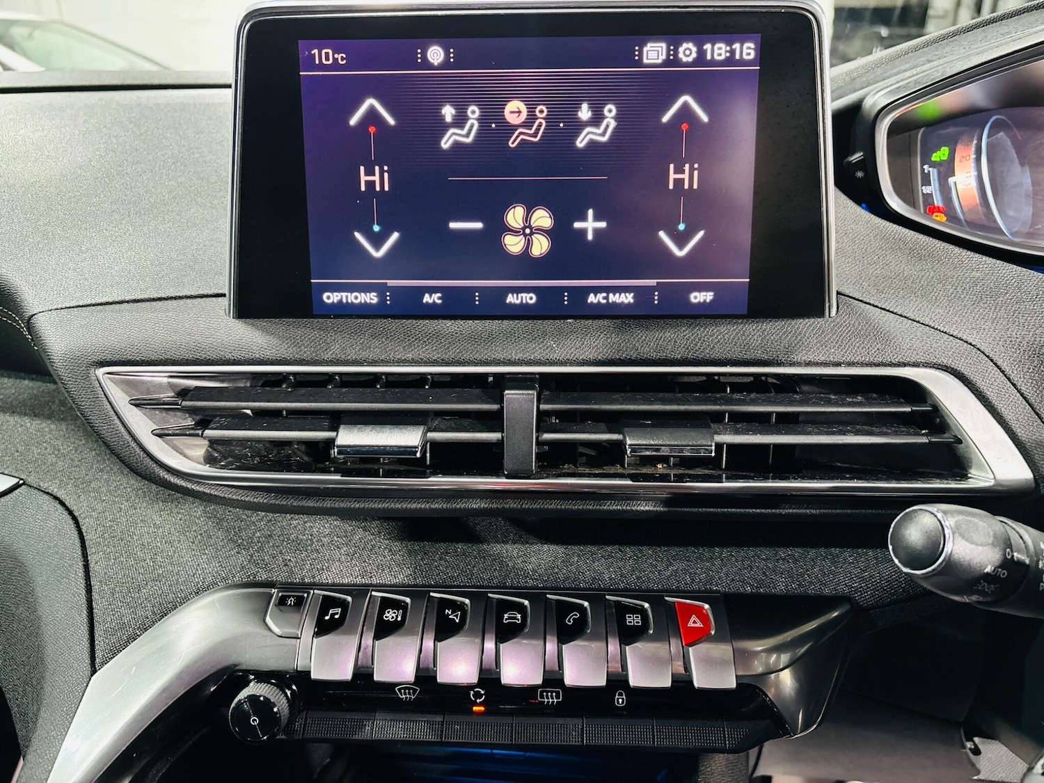 Used Peugeot 5008 2018 for sale - 76989367: Photo 23