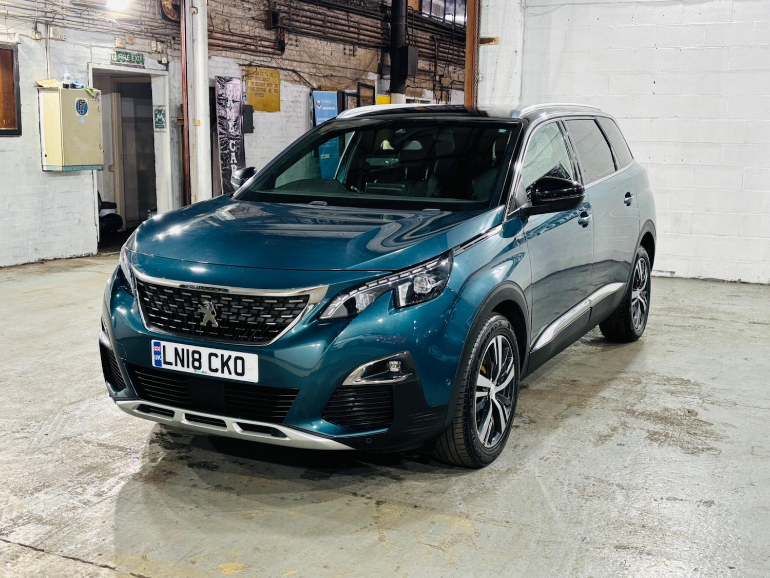 Used Peugeot 5008 2018 for sale - 76989367: Photo 4