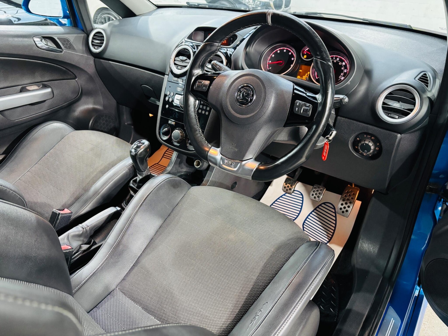 Used Vauxhall Corsa 2009 for sale - 76989342: Photo 10