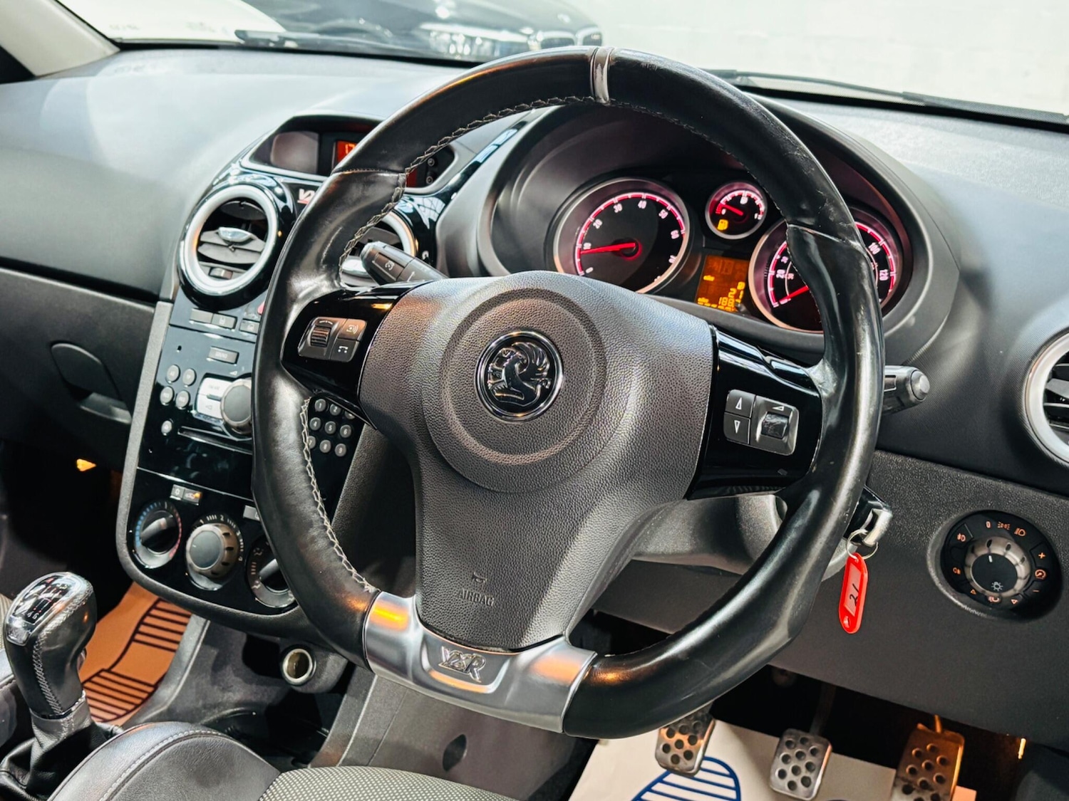 Used Vauxhall Corsa 2009 for sale - 76989342: Photo 11