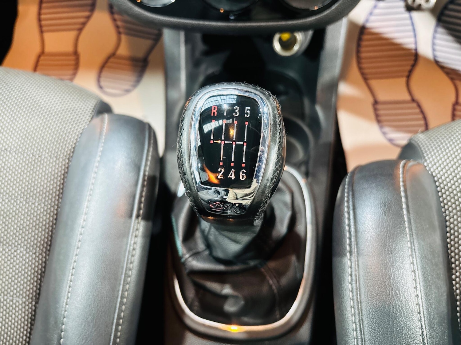 Used Vauxhall Corsa 2009 for sale - 76989342: Photo 24