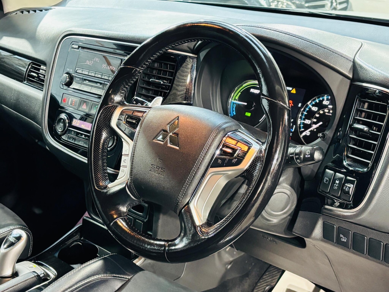 Used Mitsubishi Outlander 2016 for sale - 77753354: Photo 11