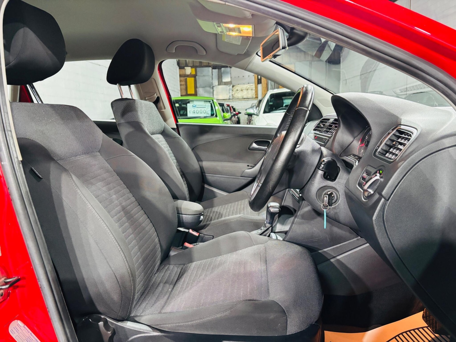 Used Volkswagen Polo 2010 for sale - 76802123: Photo 13