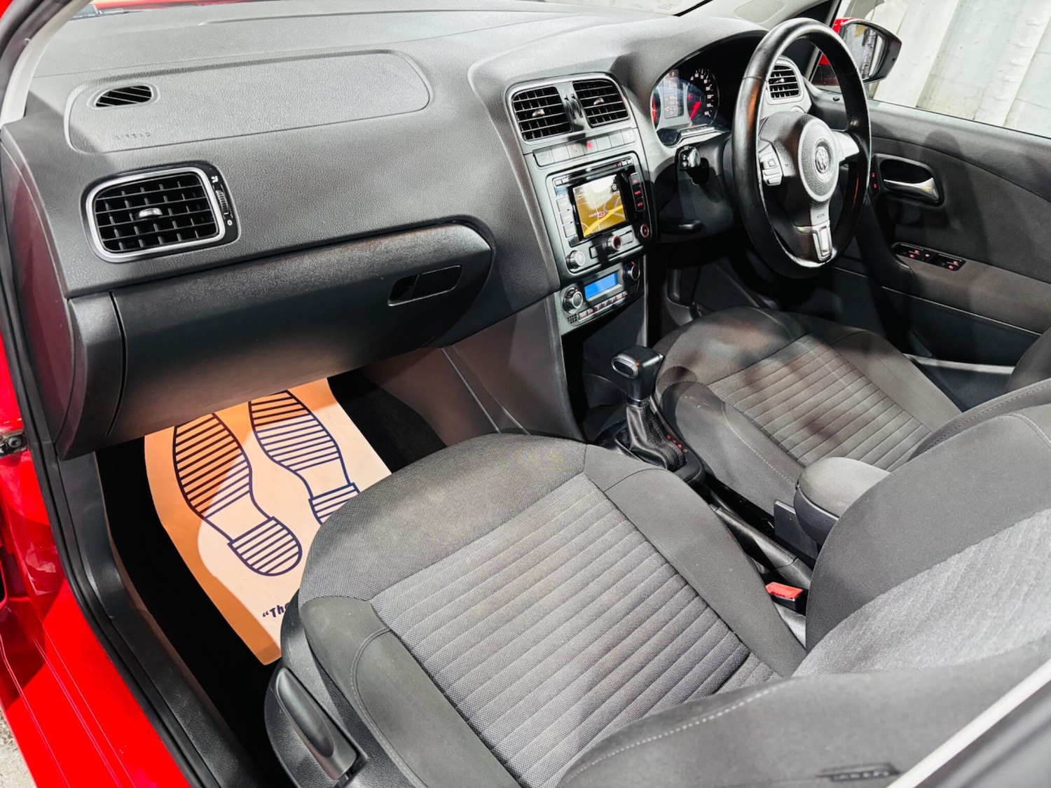 Used Volkswagen Polo 2010 for sale - 76802123: Photo 14