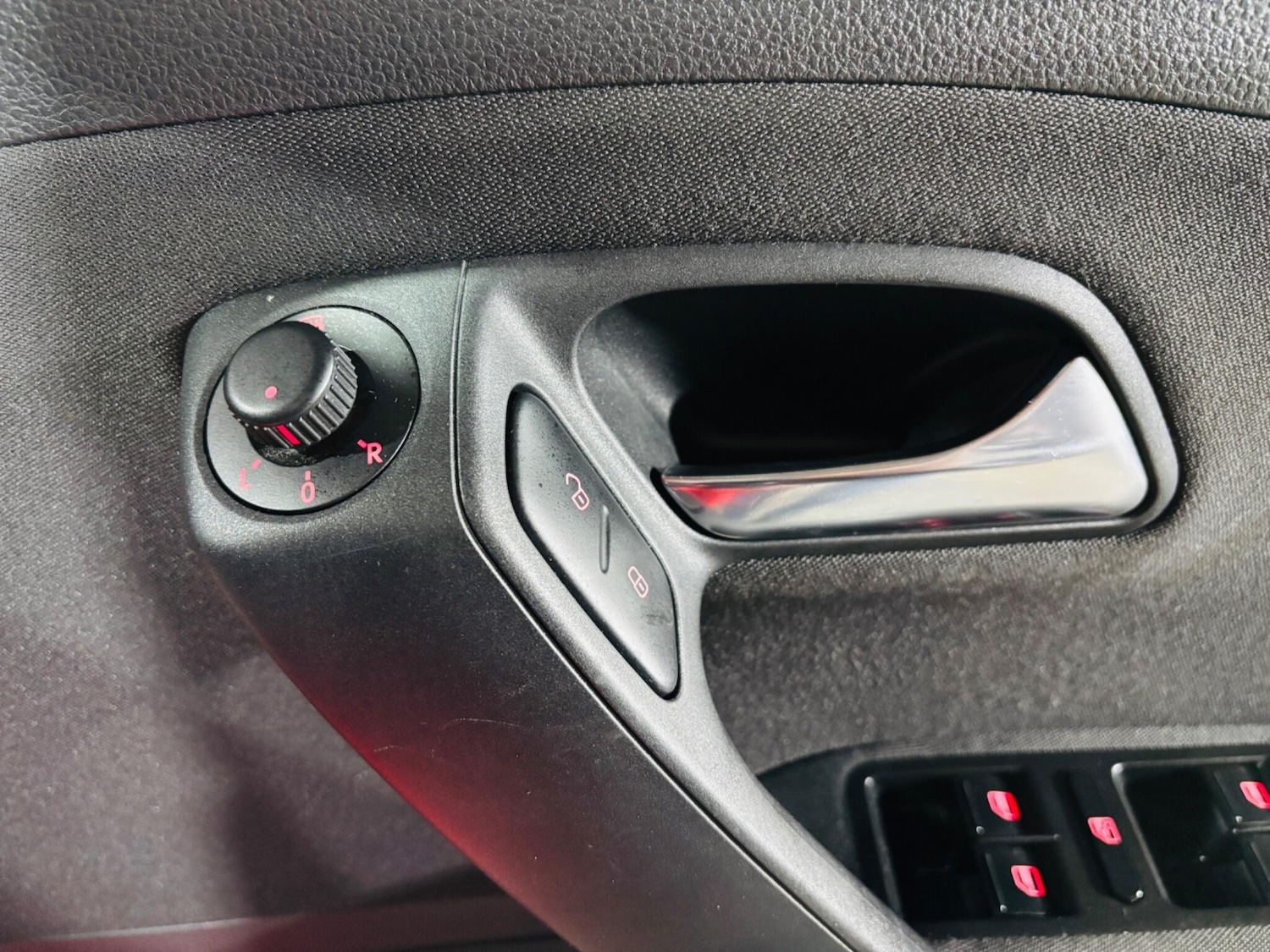 Used Volkswagen Polo 2010 for sale - 76802123: Photo 18