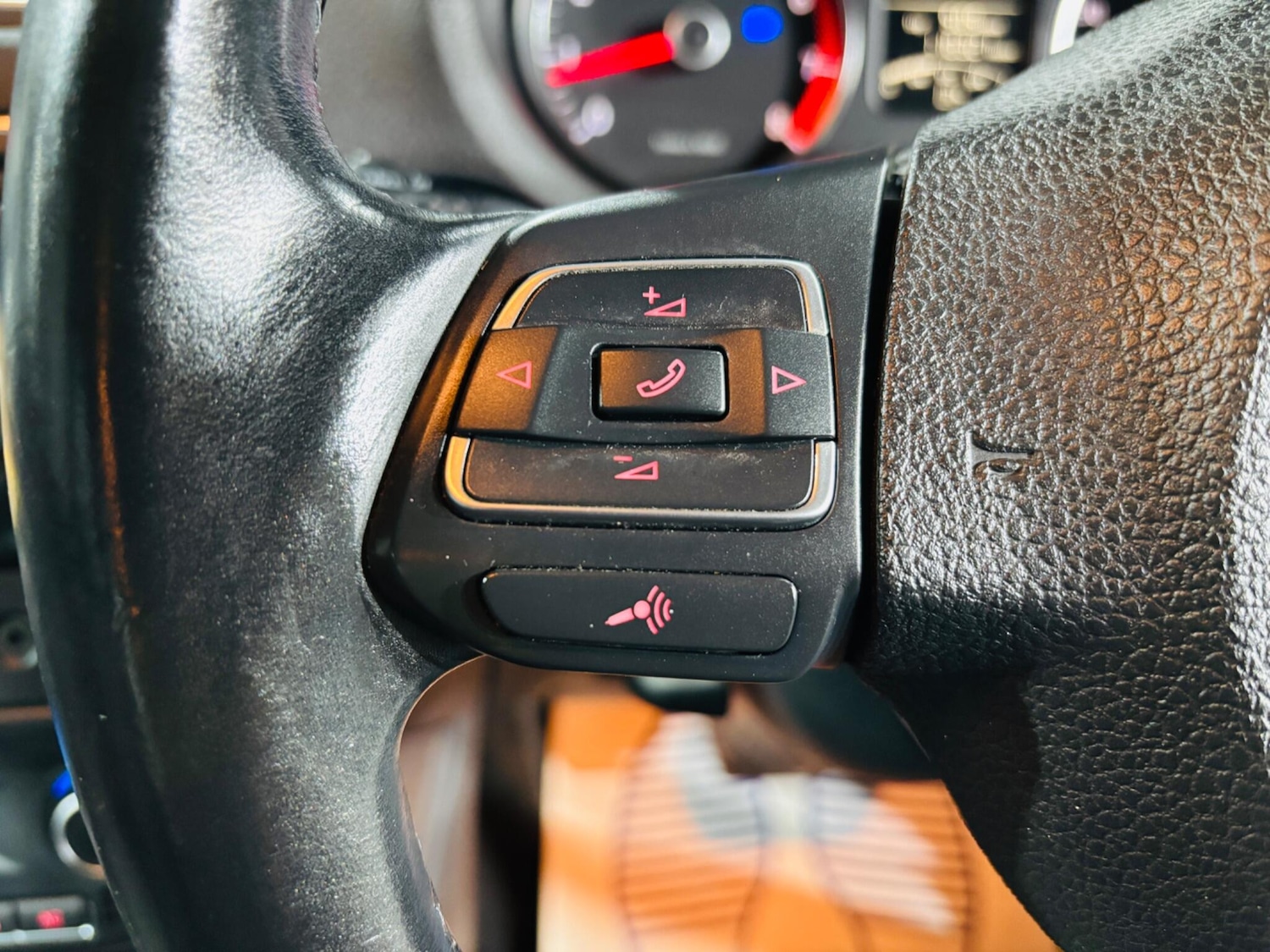 Used Volkswagen Polo 2010 for sale - 76802123: Photo 20