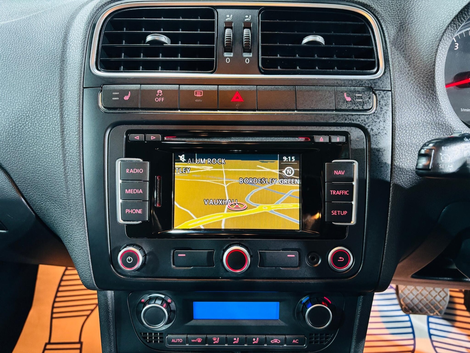 Used Volkswagen Polo 2010 for sale - 76802123: Photo 21