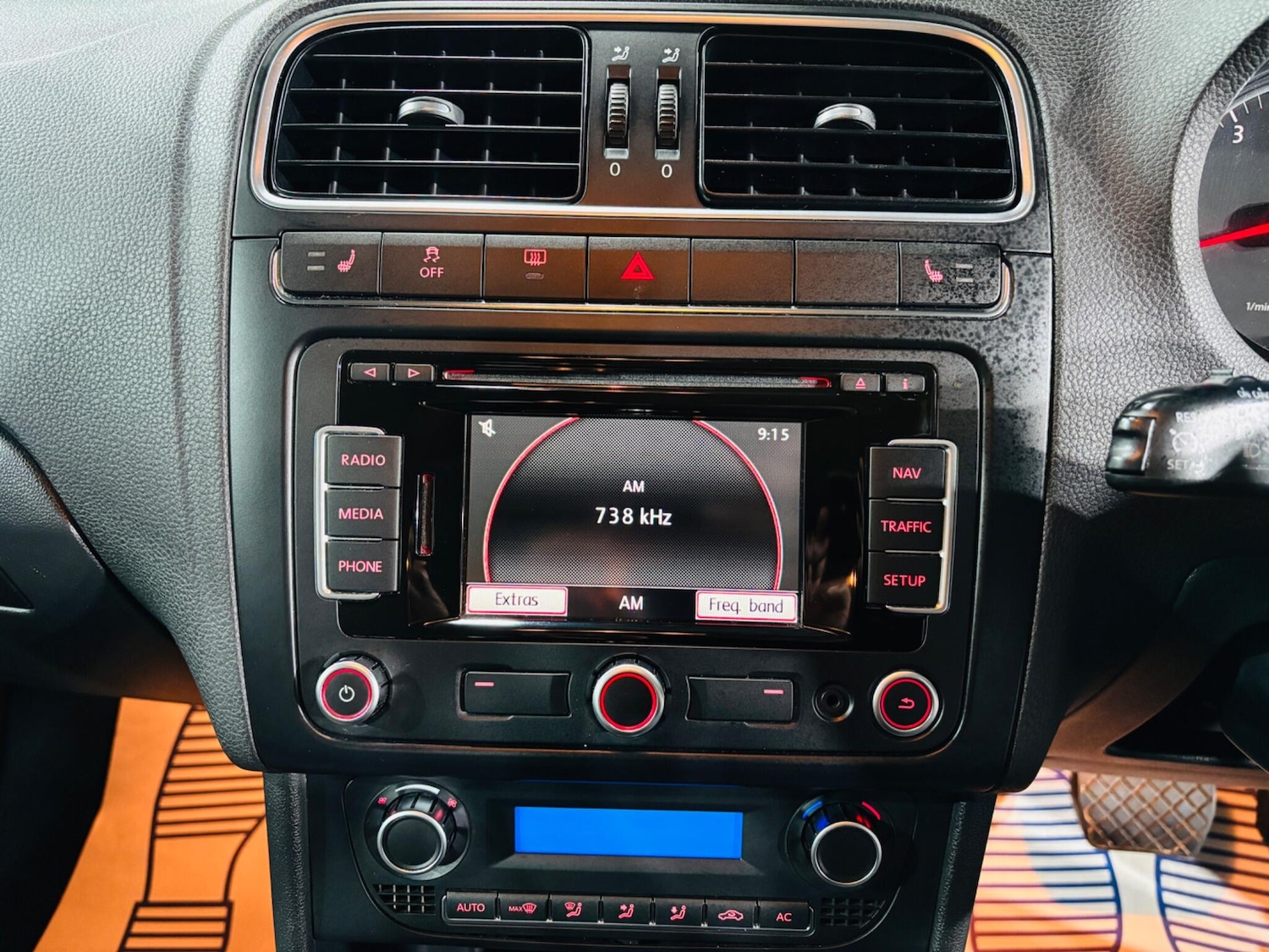 Used Volkswagen Polo 2010 for sale - 76802123: Photo 22