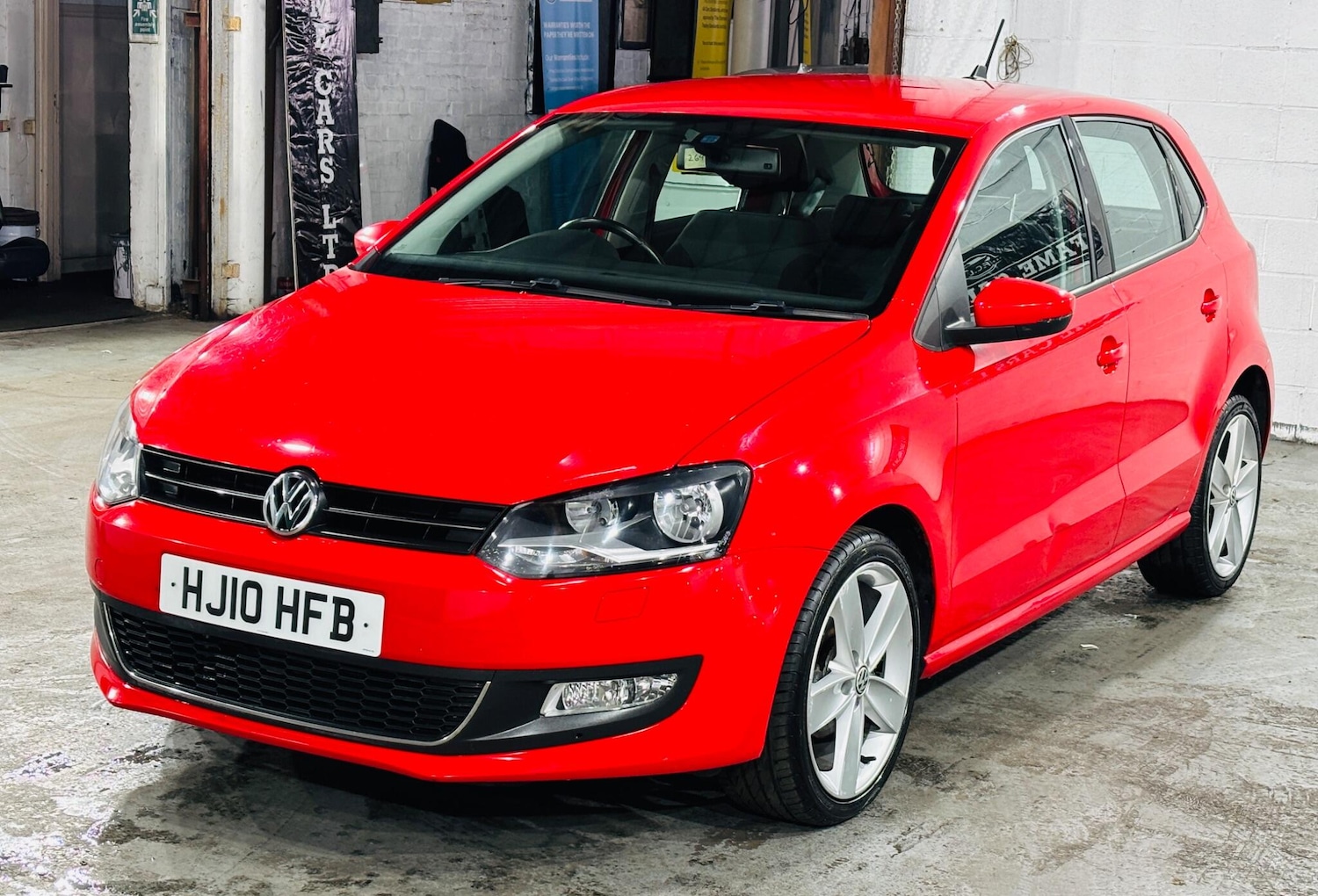 Used Volkswagen Polo 2010 for sale - 76802123: Photo 4