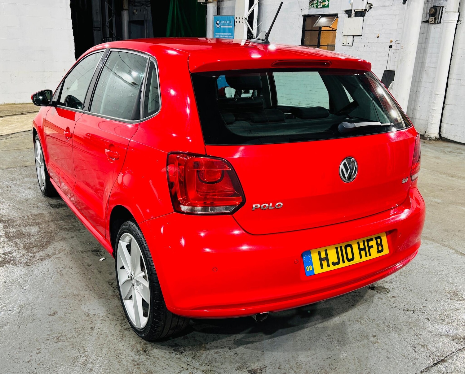 Used Volkswagen Polo 2010 for sale - 76802123: Photo 7