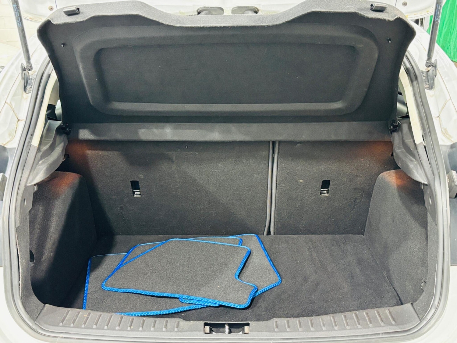 Vehicle 31