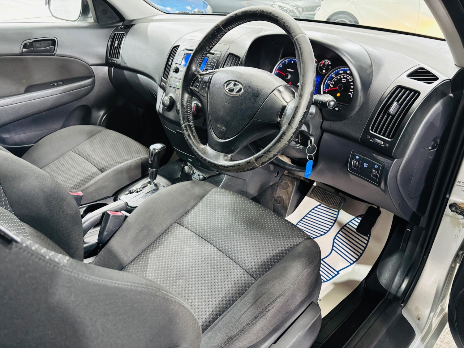 Used Hyundai i30 2010 for sale - 76742407: Photo 10