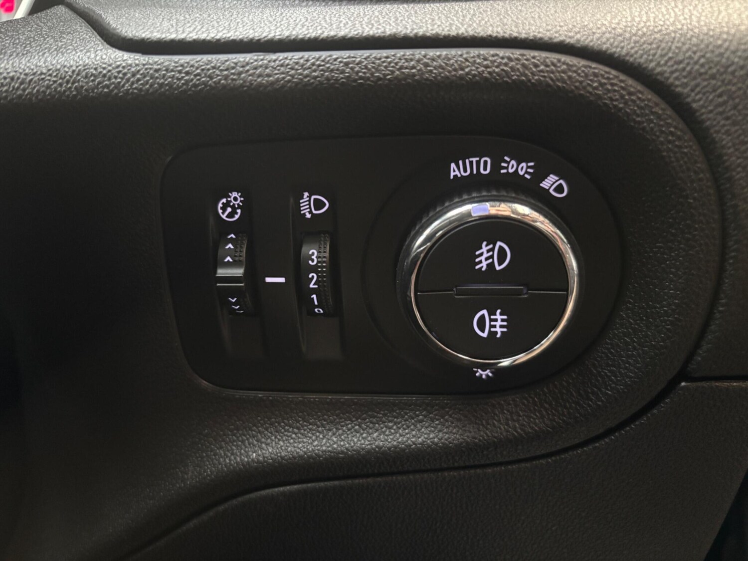 Used Vauxhall Grandland X 2019 for sale - 77926037: Photo 24