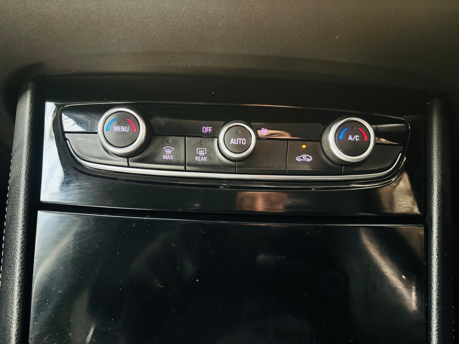 Used Vauxhall Grandland X 2019 for sale - 77926037: Photo 28