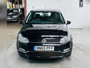 Used Volkswagen Polo 2015 for sale - 79255722: Photo