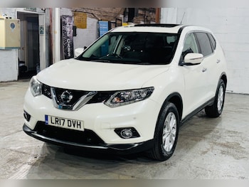 Used Nissan X-Trail 2017 for sale - 76990622: Photo