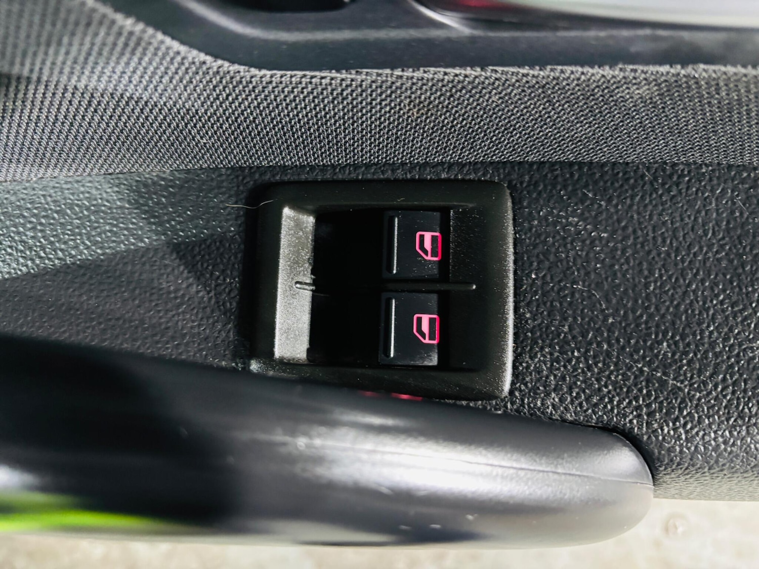 Used Volkswagen Scirocco 2012 for sale - 76714964: Photo 17