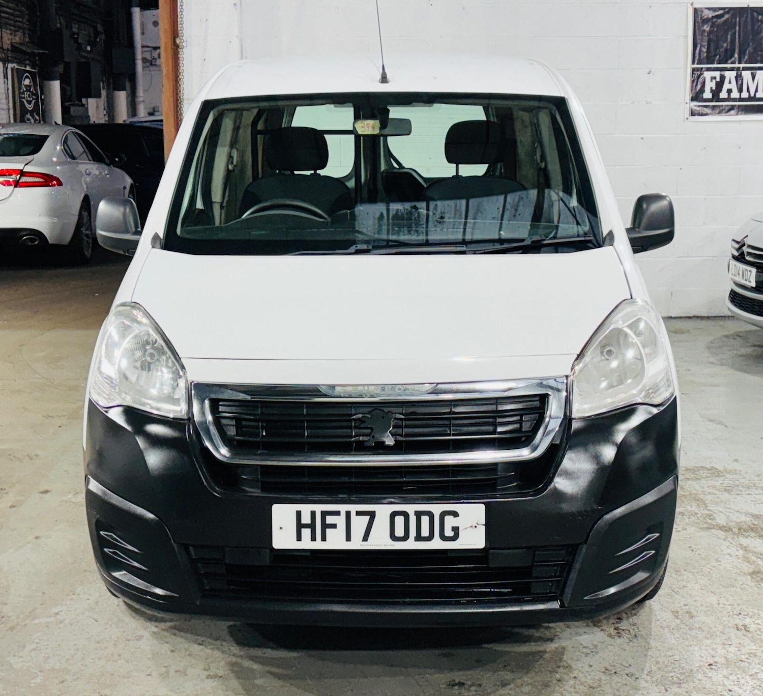 Used Peugeot Partner 2017 for sale - 77040631: Photo 2