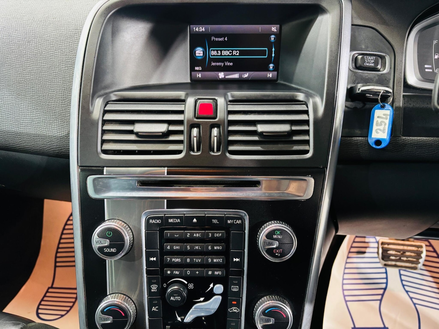 Used Volvo XC60 2014 for sale - 76633381: Photo 22