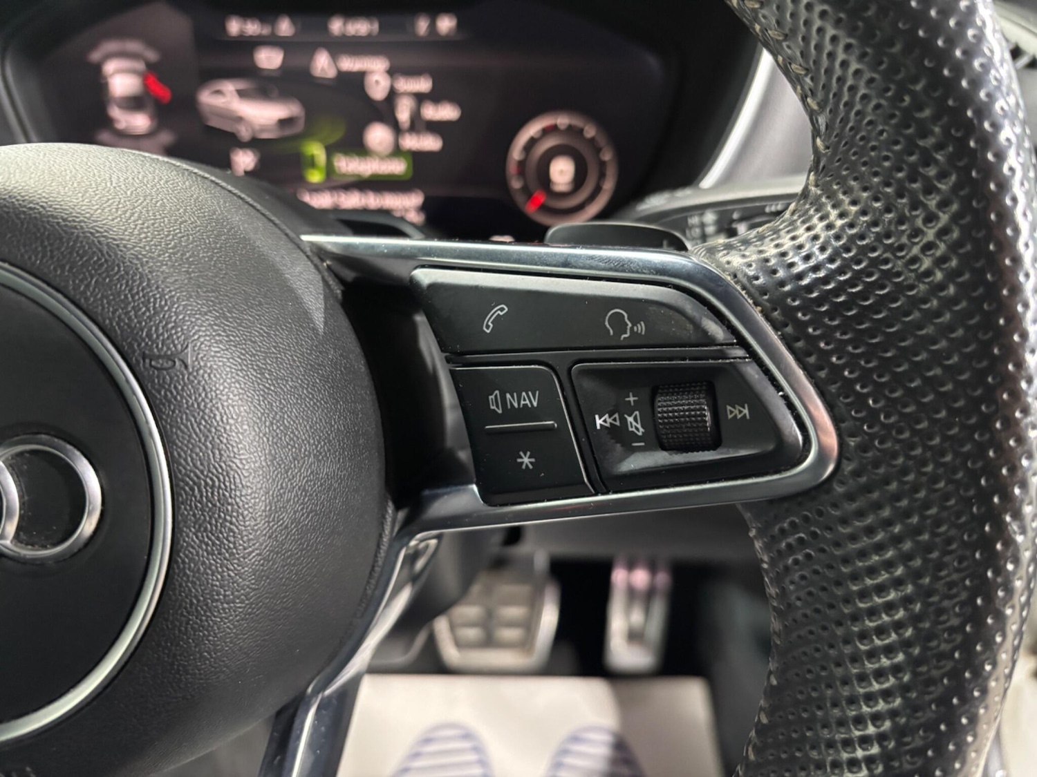 Used Audi TT 2015 for sale - 77909589: Photo 25