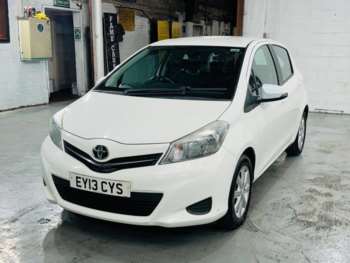 Used Toyota Yaris 2013 for sale - 74851475: Photo