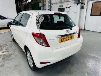 Used Toyota Yaris 2013 for sale - 74851475: Photo