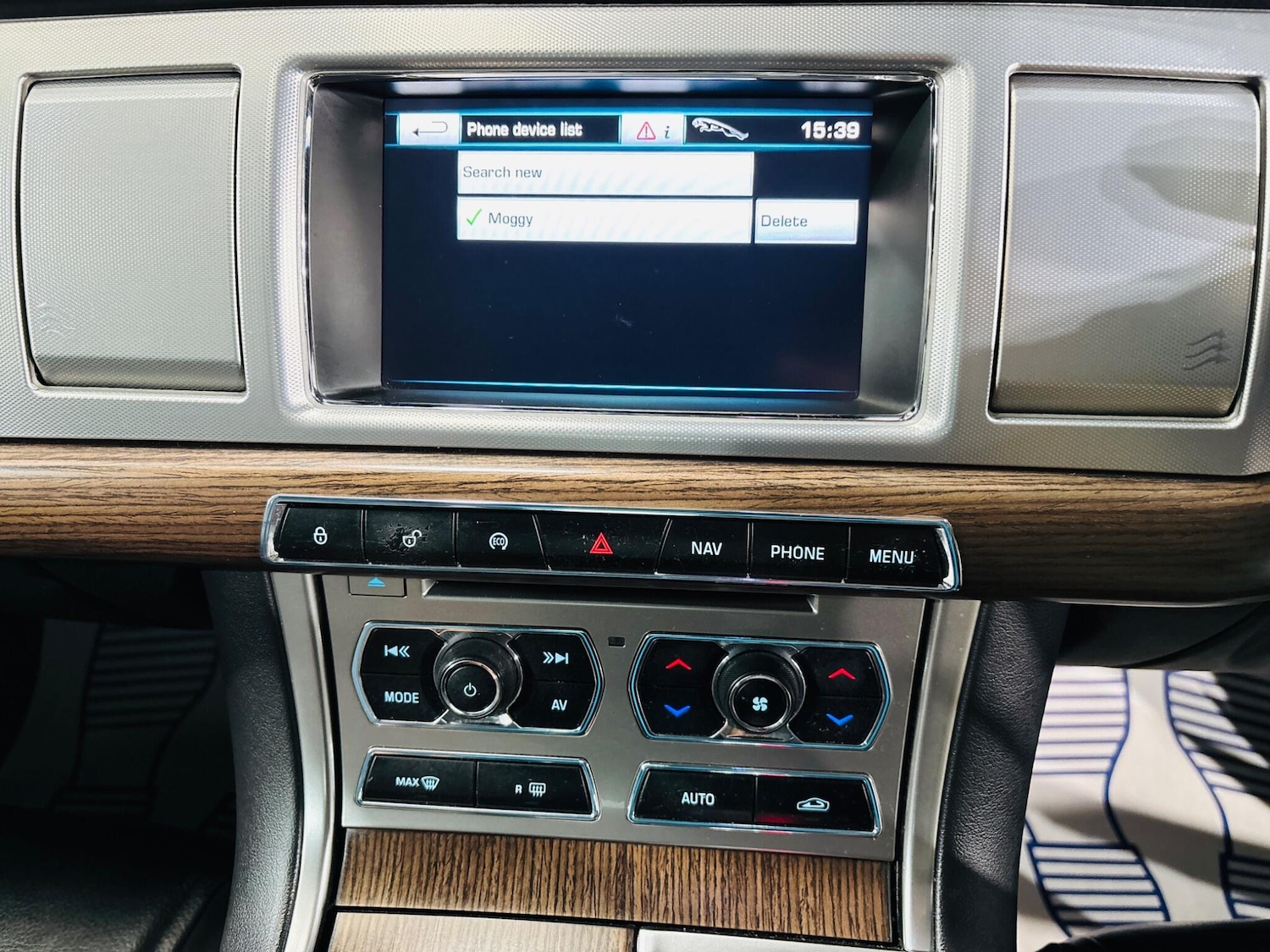 Used Jaguar XF 2013 for sale - 76398109: Photo 22