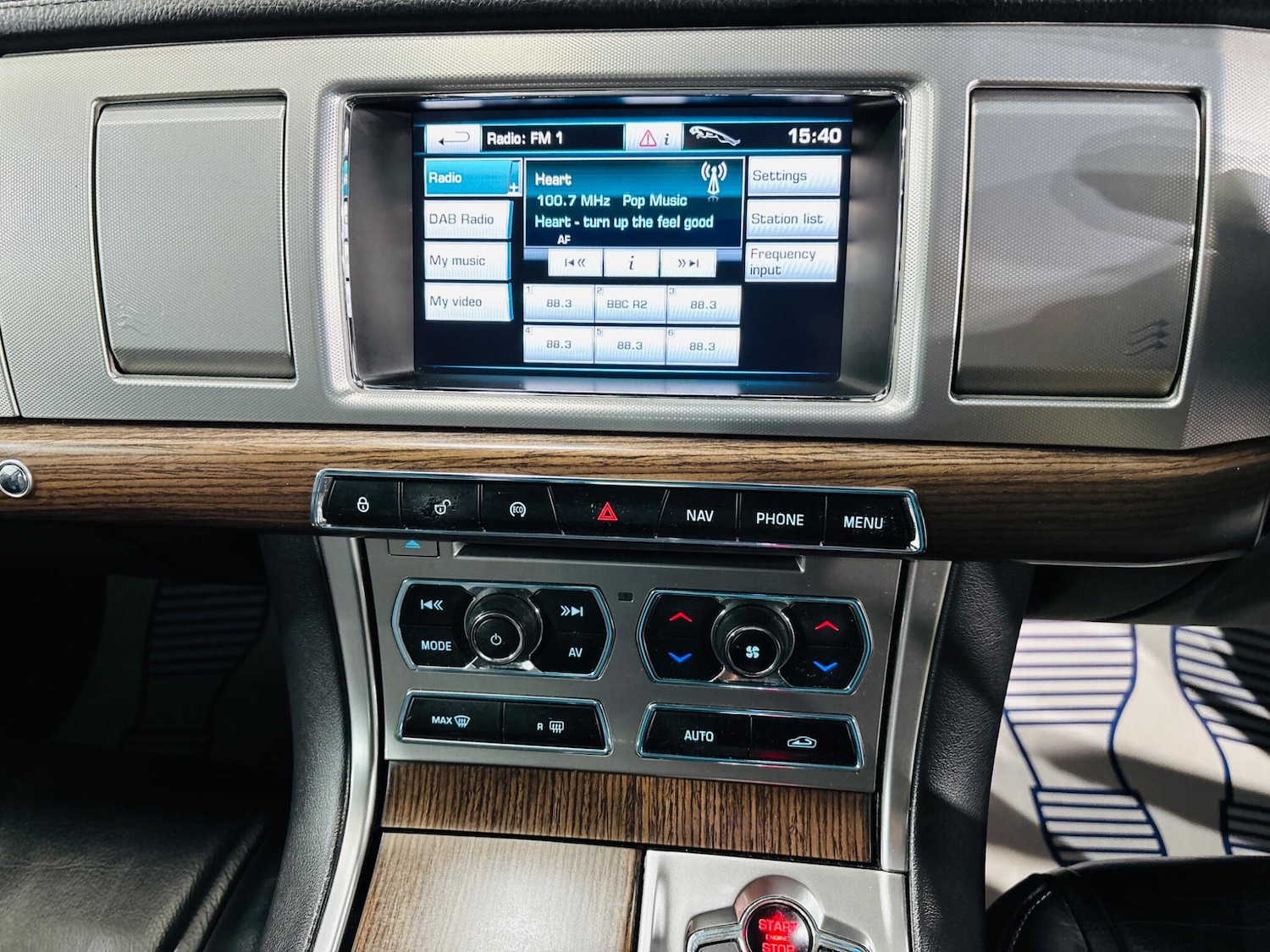 Used Jaguar XF 2013 for sale - 76398109: Photo 26