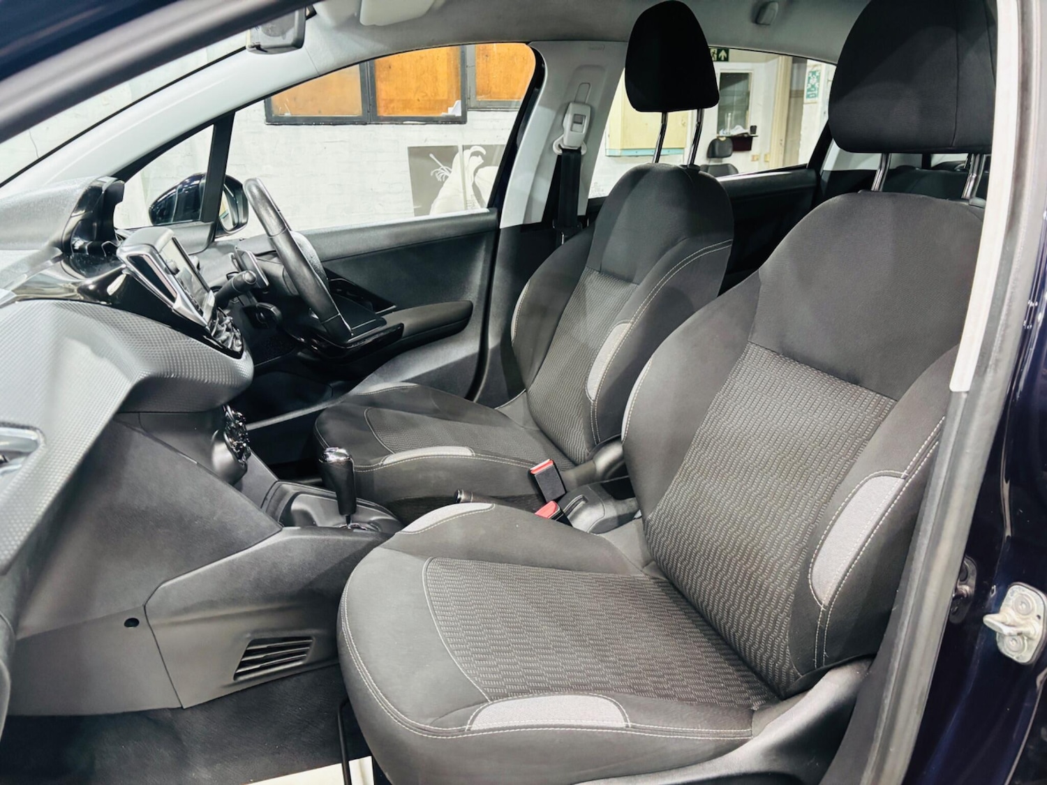 Used Peugeot 208 2017 for sale - 78046774: Photo 15