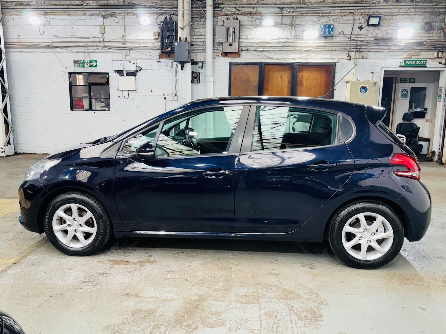 Used Peugeot 208 2017 for sale - 78046774: Photo 9