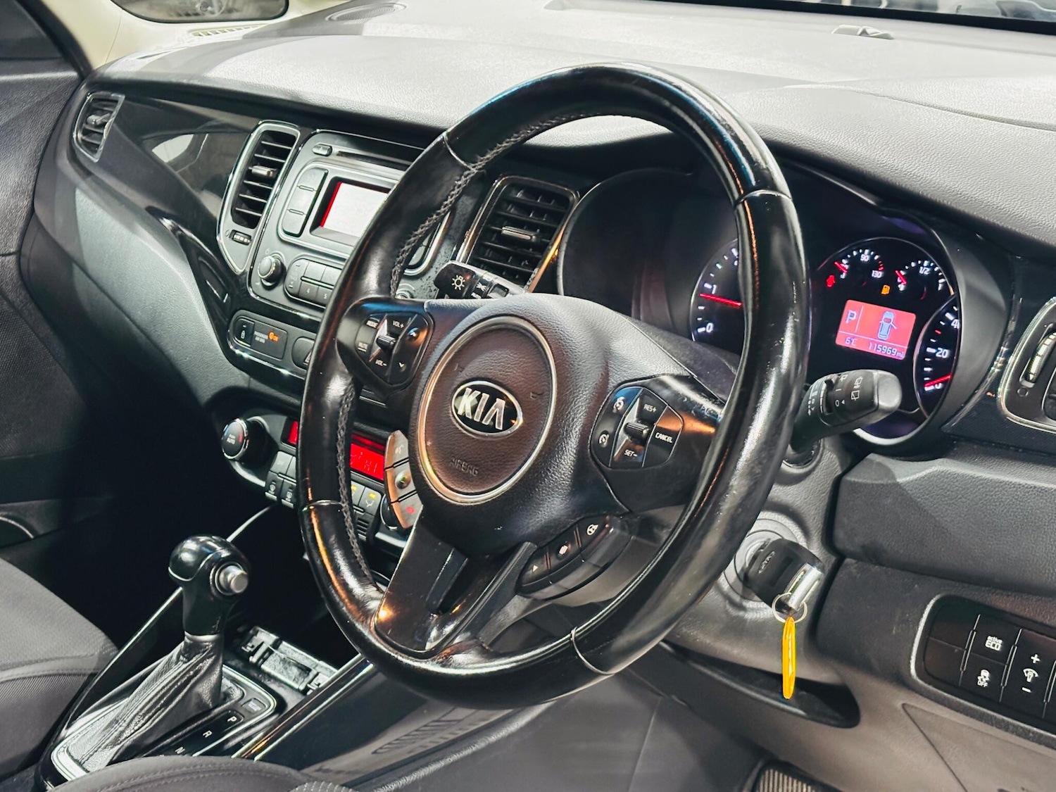 Used Kia Carens 2013 for sale - 77611778: Photo 11