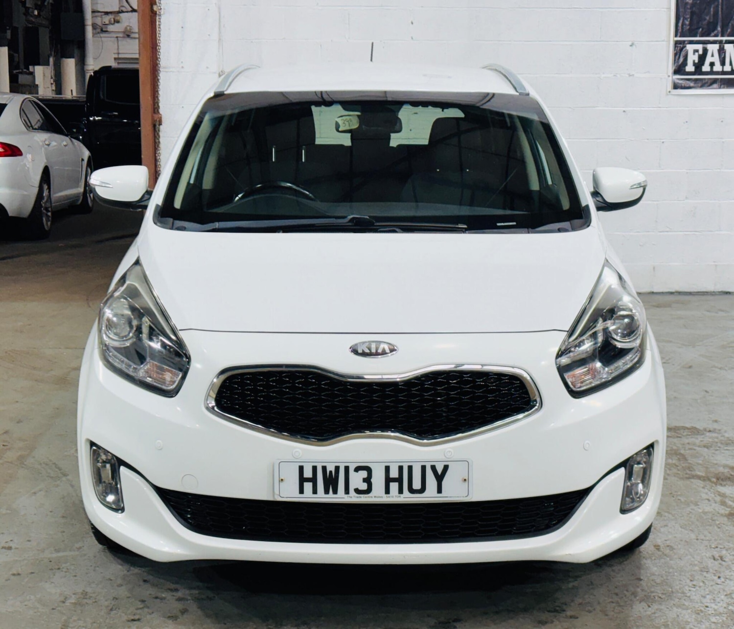 Used Kia Carens 2013 for sale - 77611778: Photo 2