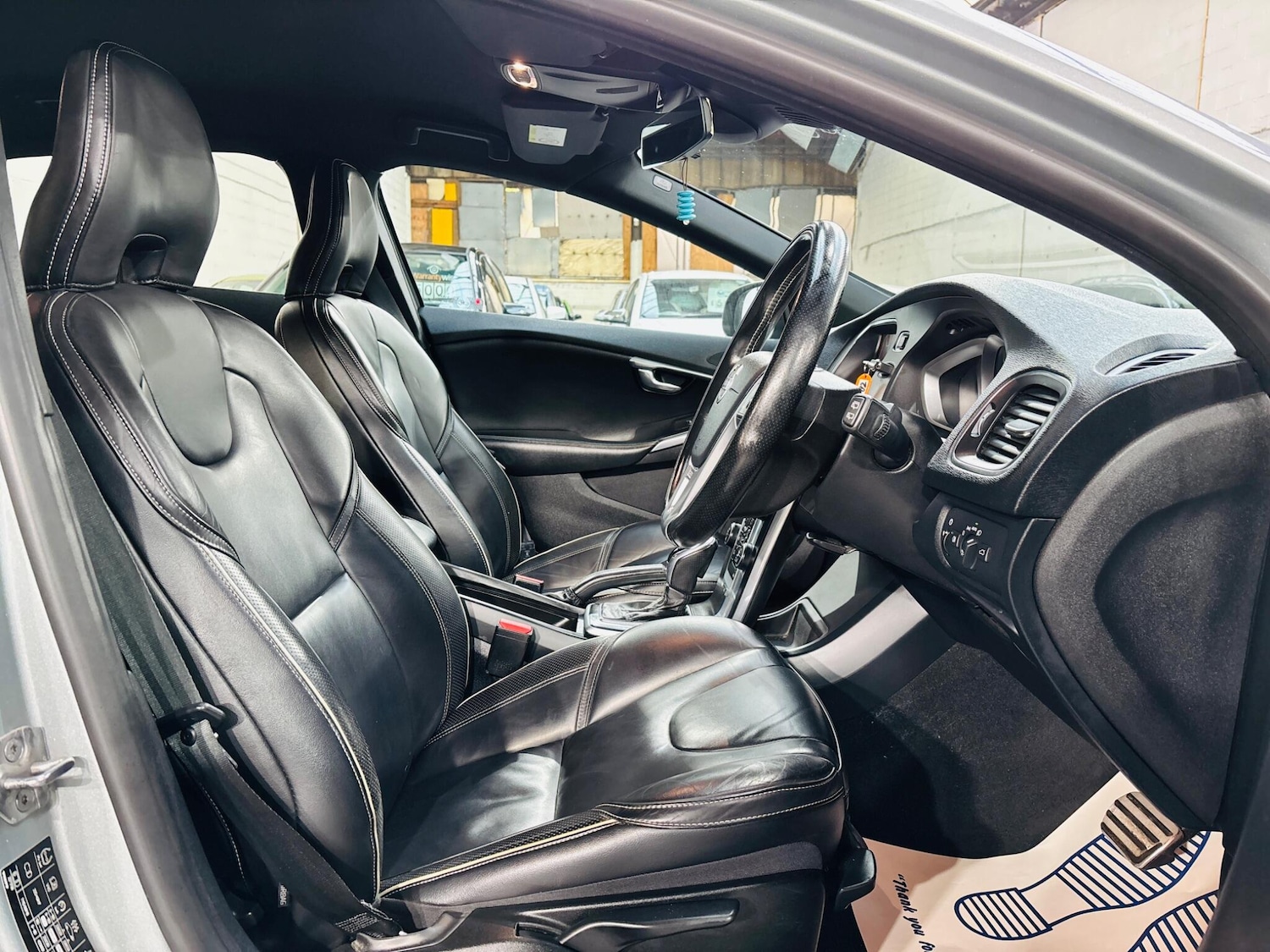 Used Volvo V40 2015 for sale - 76349787: Photo 13