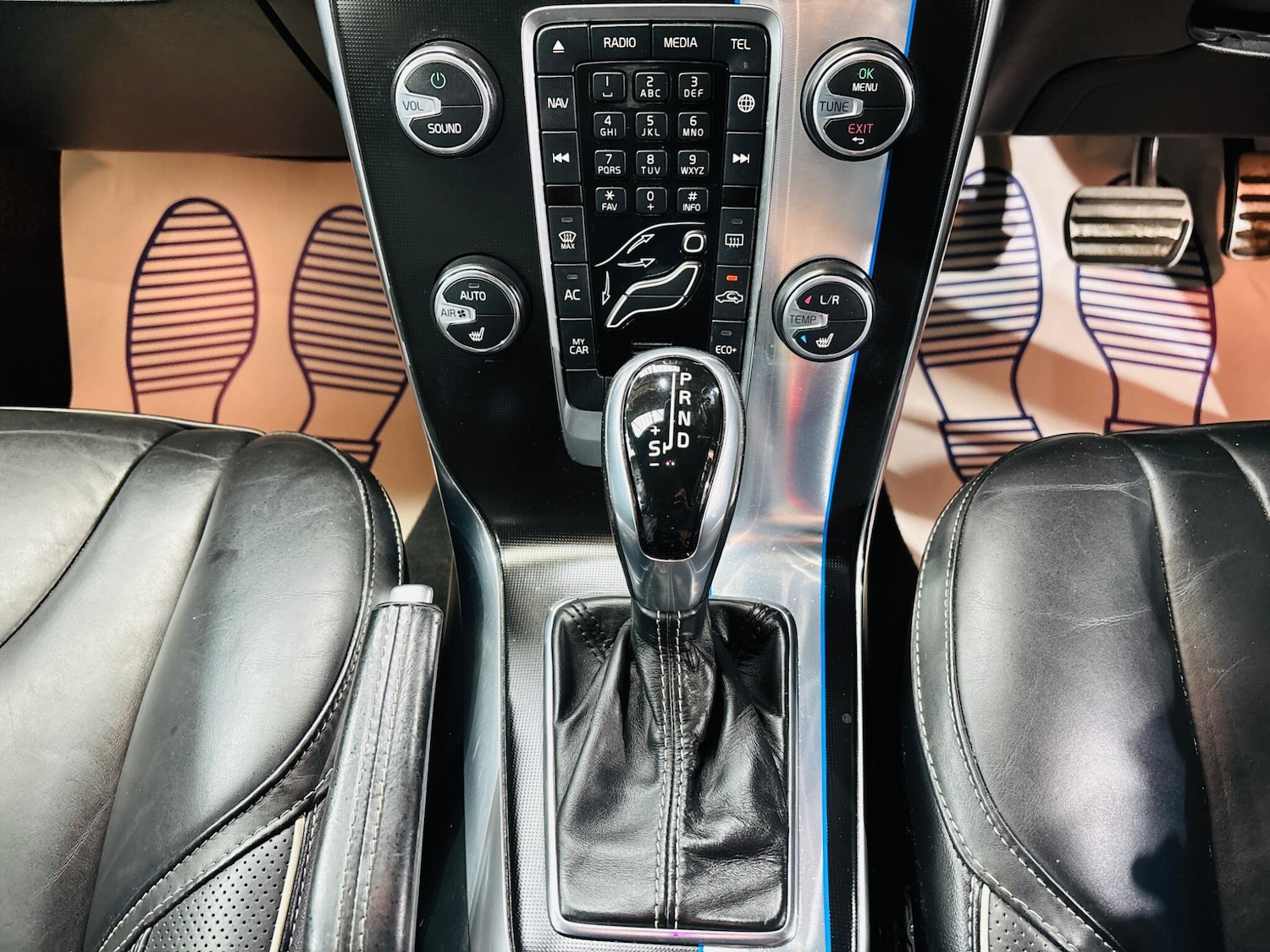 Used Volvo V40 2015 for sale - 76349787: Photo 26