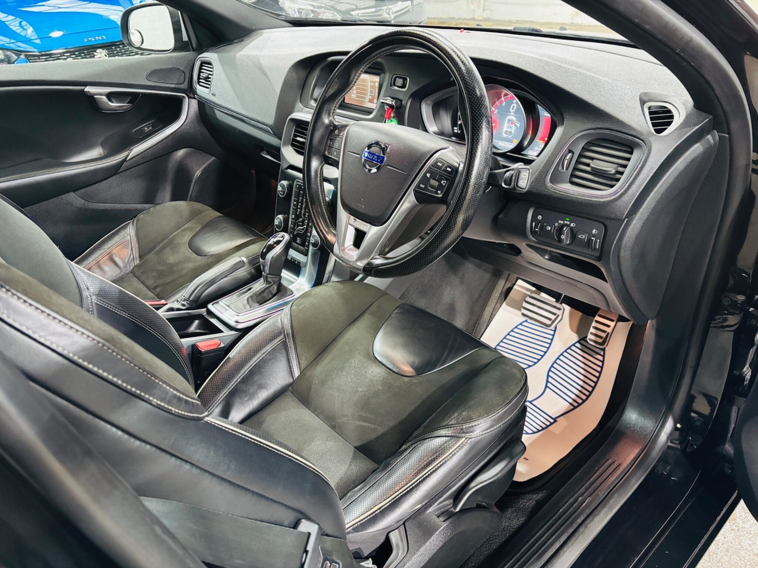 Used Volvo V40 for sale - 77794230: Photo 10