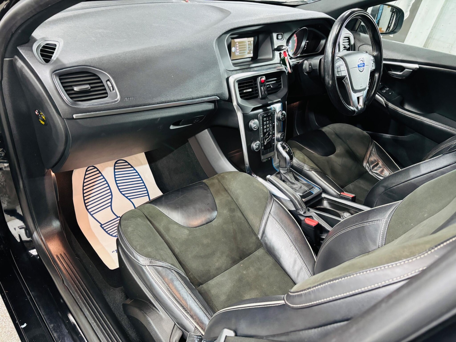 Used Volvo V40 for sale - 77794230: Photo 14