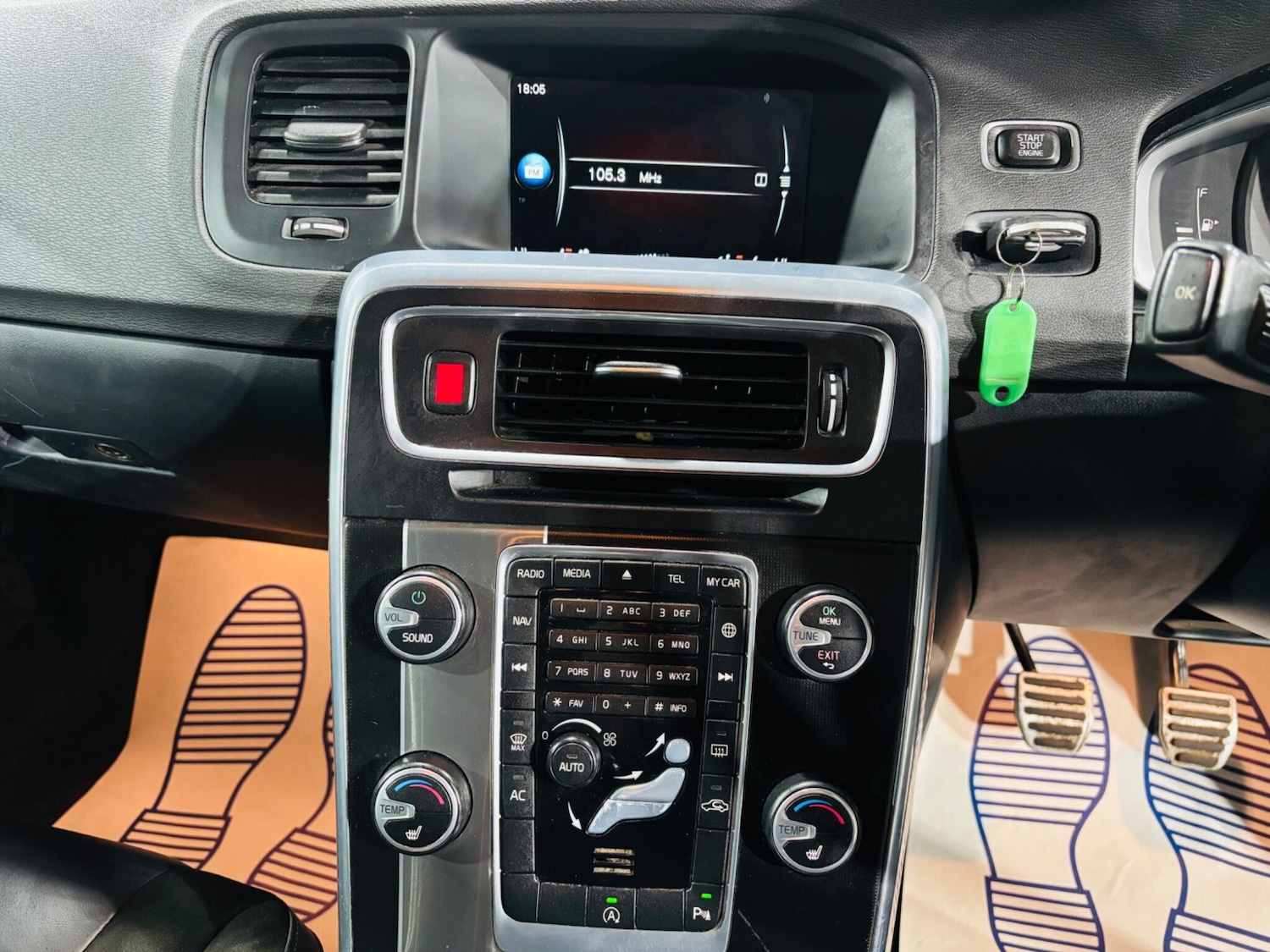 Used Volvo V60 2015 for sale - 76561460: Photo 24