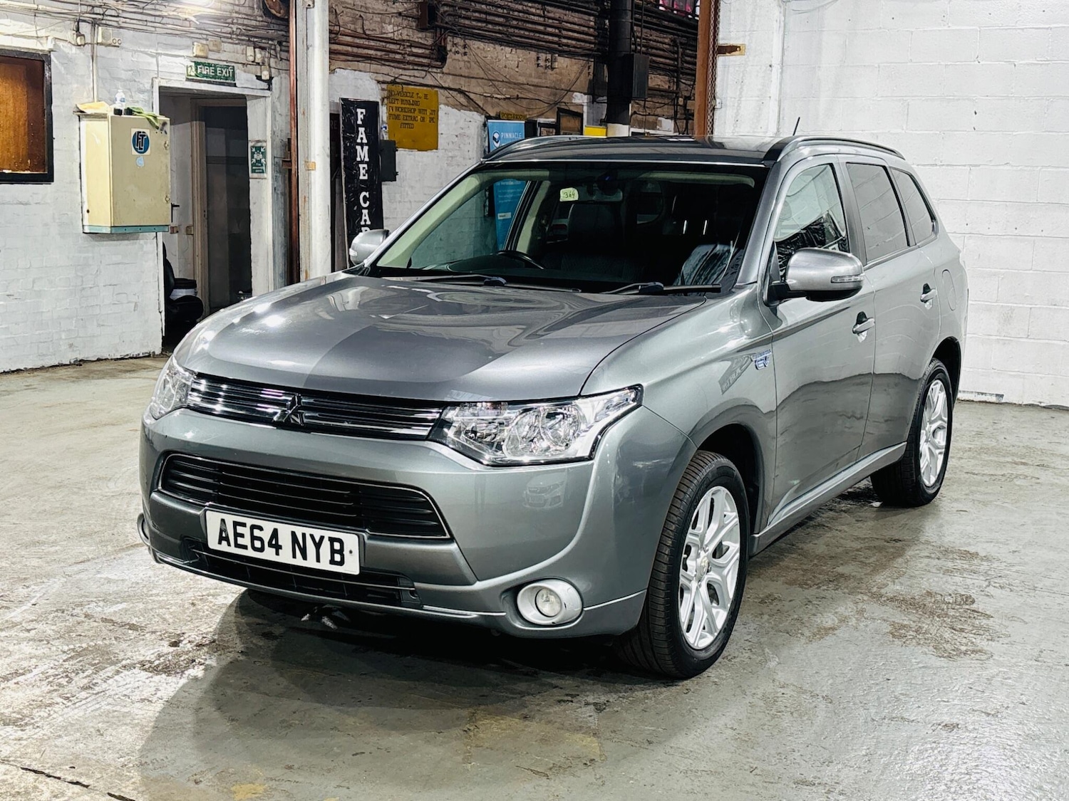 Used Mitsubishi Outlander 2014 for sale - 76360728: Photo 4